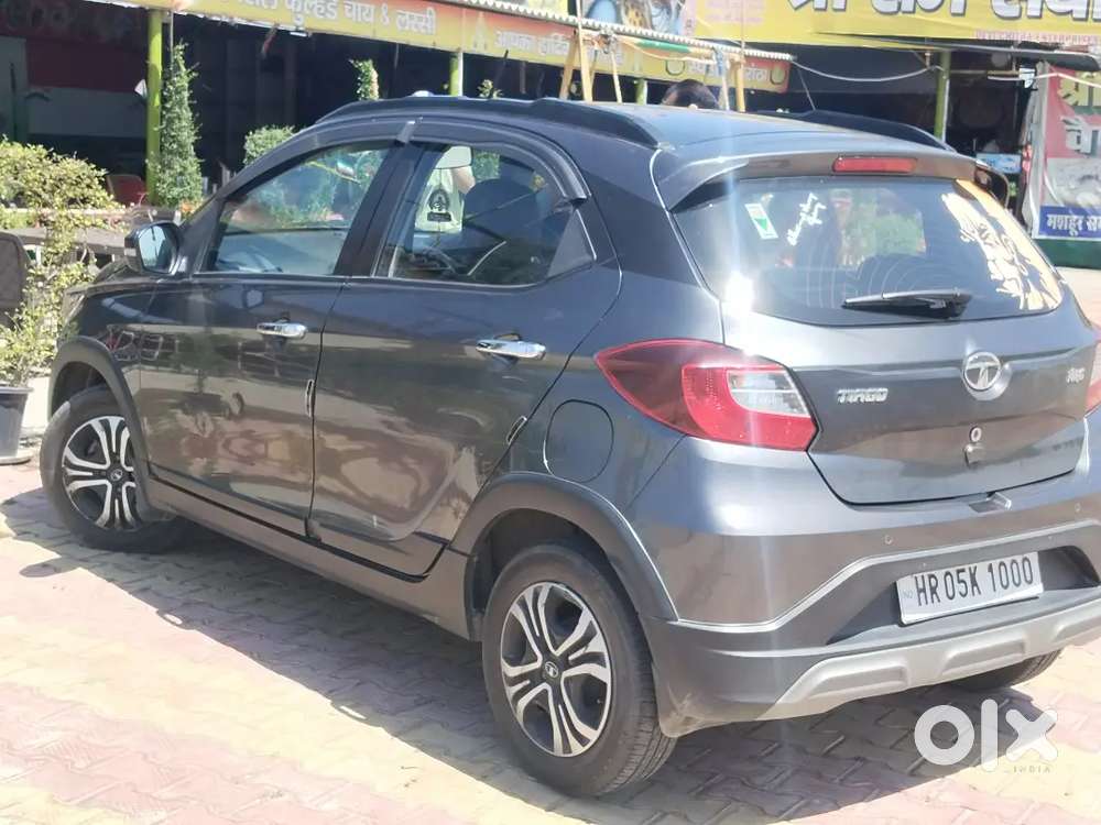 Tata Tiago Revotron Xz 2023 Manual Petrol