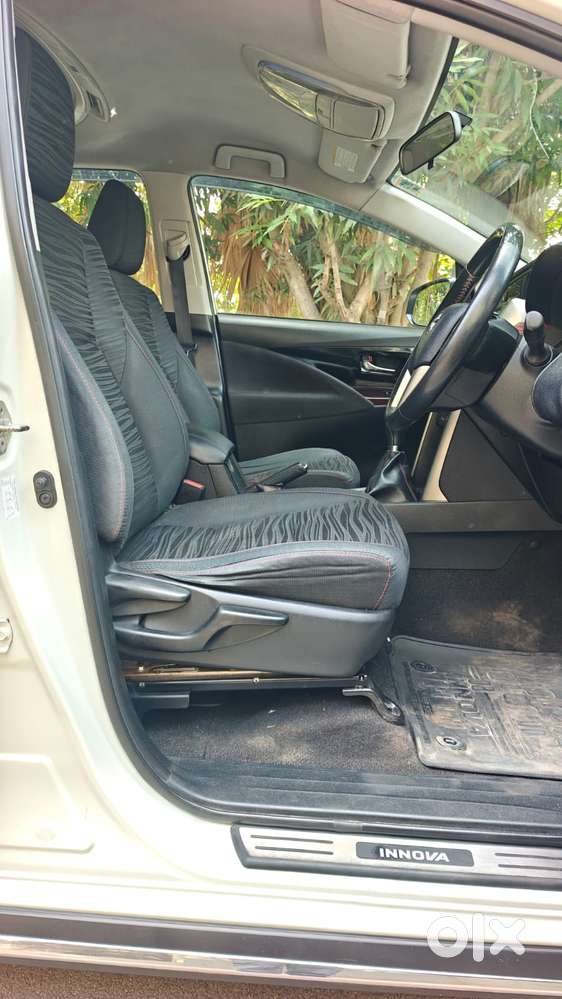 Toyota Innova Crysta Touring Sport 2.4 Mt, 2017, Diesel