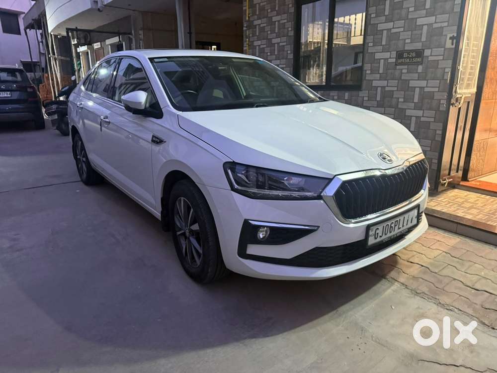 Skoda Slavia Petrol 2023