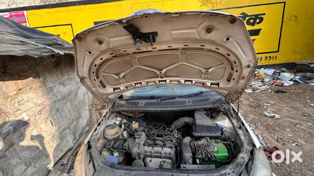 Urgent Sell Skoda Fabia 2011 Petrol 130000 Km Driven