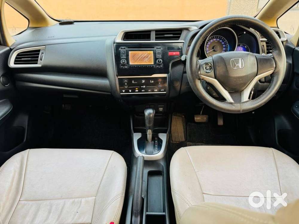 Honda Jazz V Cvt, 2015, Petrol