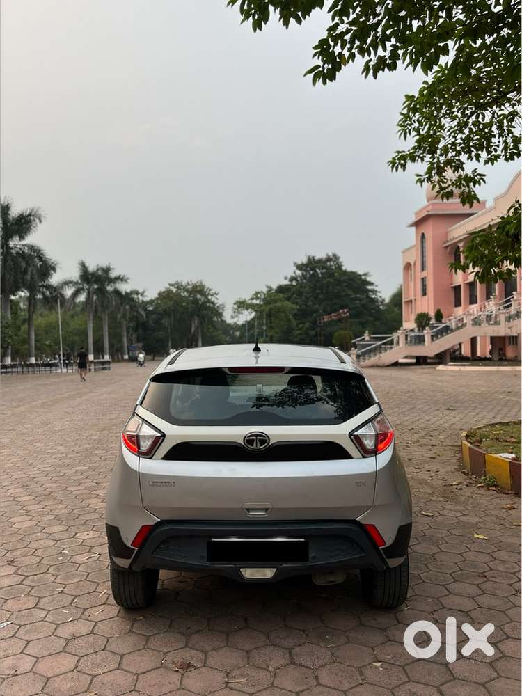Tata Nexon Petrol Xm 33,000 Kilometers Original Condition