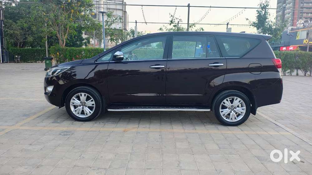 Toyota Innova Crysta 2.8z Automatic, 2017, Diesel