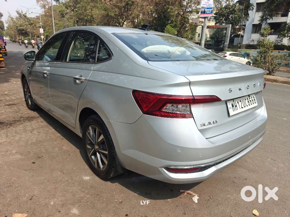 Skoda Slavia Style 1.0l Tsi Mt, 2022, Petrol