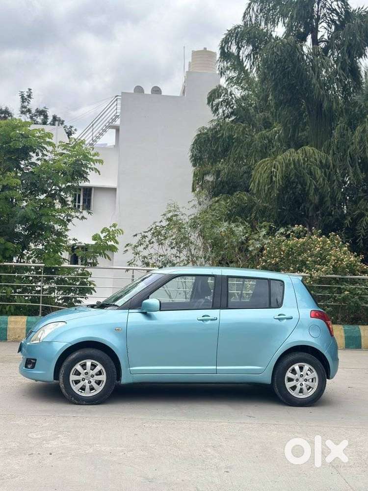 Maruti Suzuki Swift Vvt Zxi, 2009, Petrol