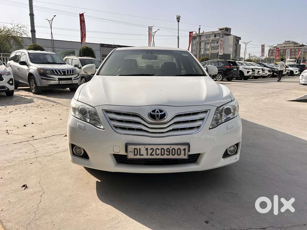 Toyota Camry V4 (mt), 2011, Petrol