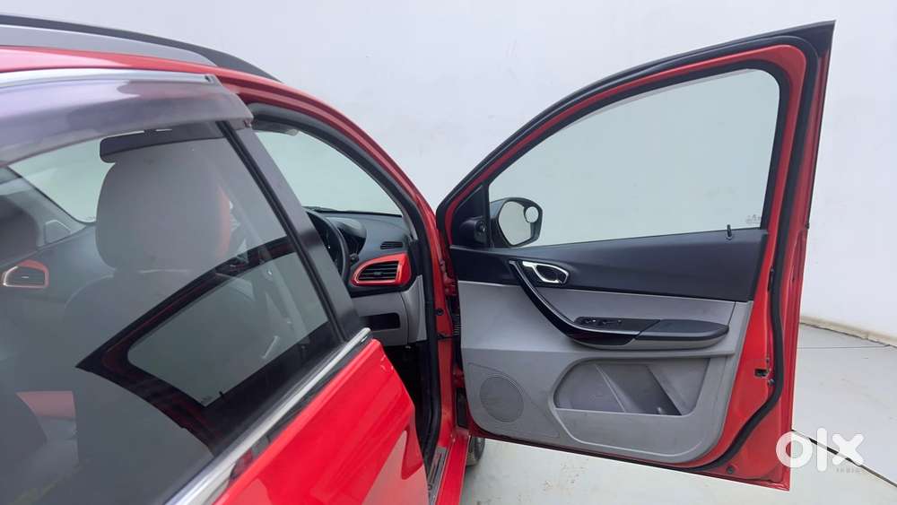 Tata Tiago 1.2 Revotron Xz Plus, 2020, Petrol