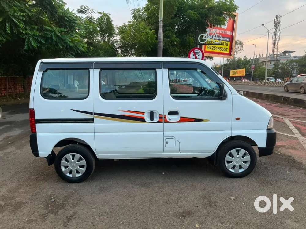 Maruti Suzuki Eeco 1.2 7 Str Std(o), 2023, Petrol