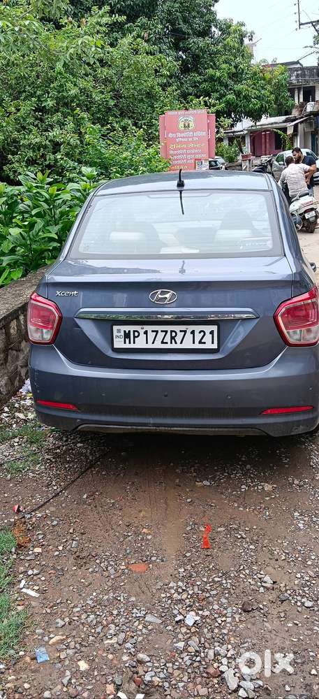 Hyundai Xcent 2015