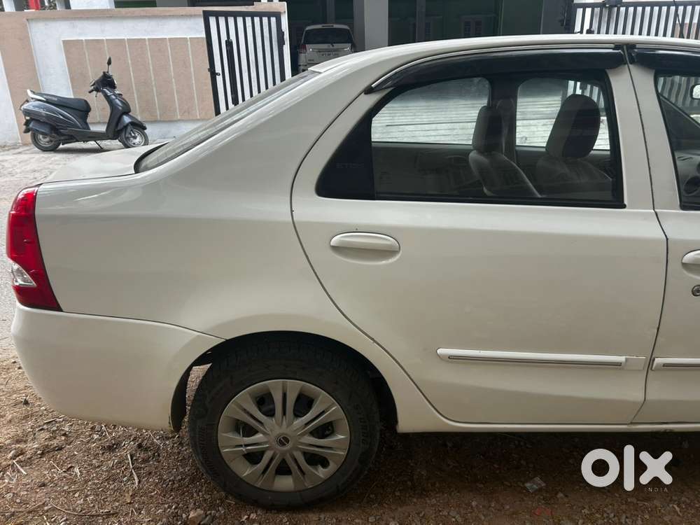 Toyota Etios 2015 Diesel Well Maintained