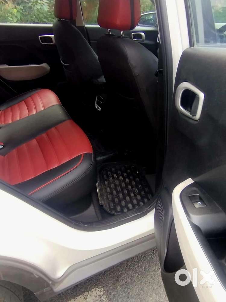 Hyundai Venue 1.2 S (o), 2022, Petrol