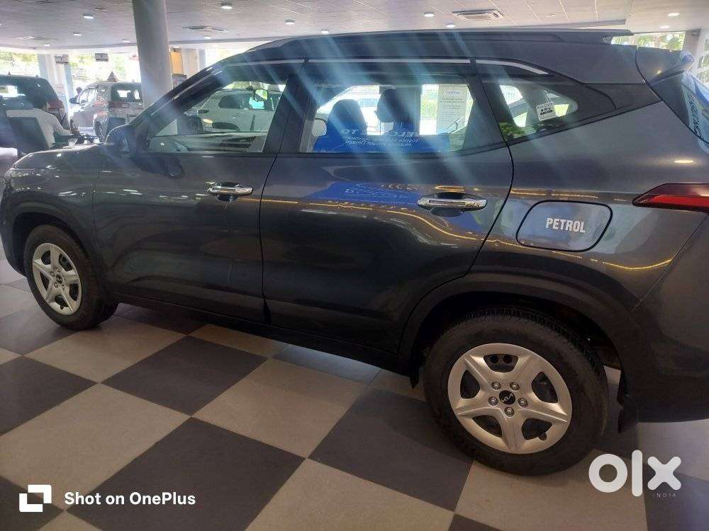 Kia Seltos Htk G, 2023, Petrol