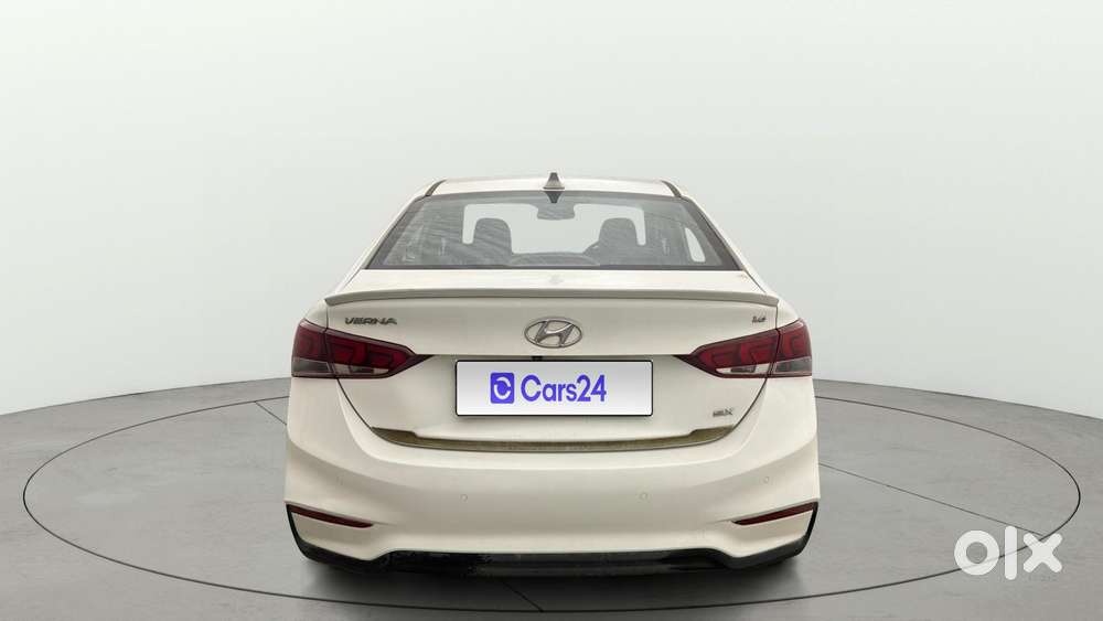 Hyundai Verna 1.6 Vtvt Sx, 2019, Petrol