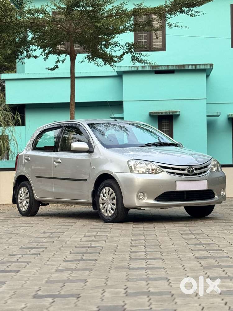 Toyota Etios Liva 2013-2014 G, 2013, Petrol