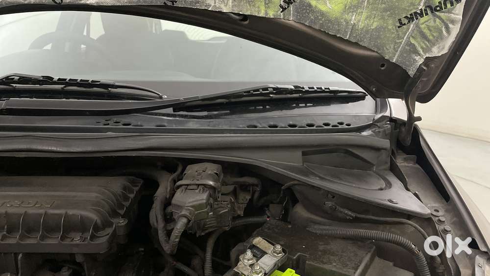 Tata Tiago Xza, 2017, Petrol