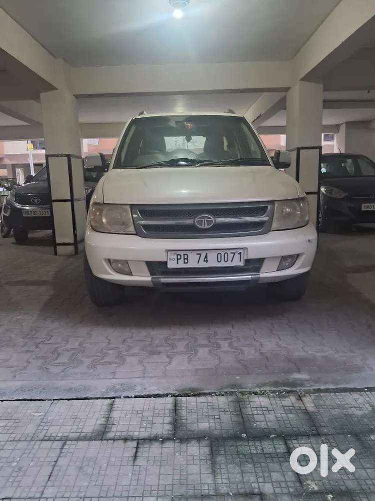 Tata Safari Storme 2009 Model Car