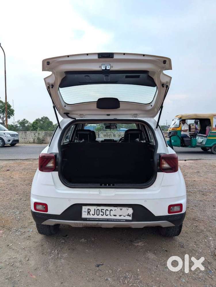 Hyundai Venue 1.5 Crdi Sx (o), 2022, Diesel