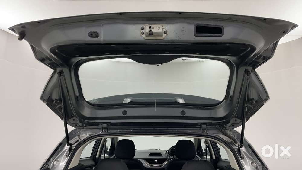 Tata Nexon 1.2 Revotron Xm (s), 2022, Cng & Hybrids