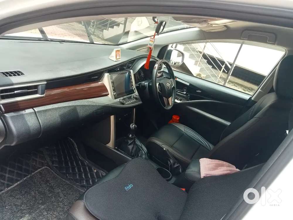 Toyota Innova Crysta 2024