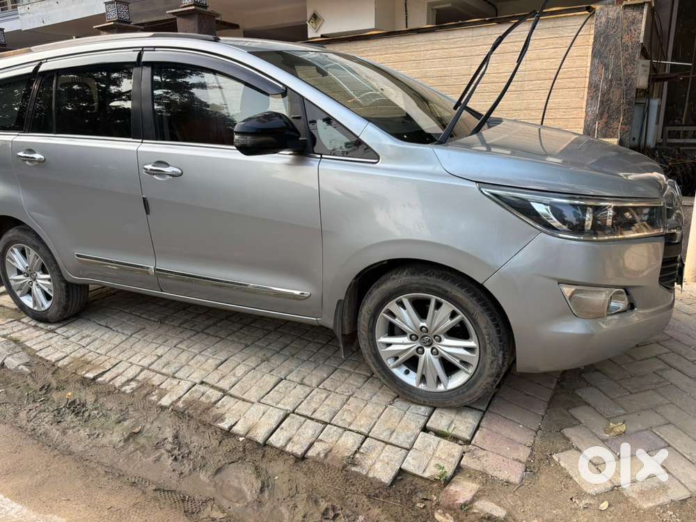 Toyota Innova Crysta 2018 Diesel 197000 Km Driven