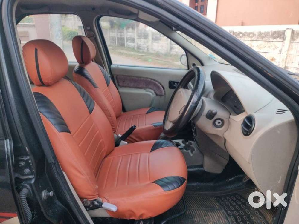 Mahindra Renault Logan Edge 1.4 Glx, 2008, Petrol