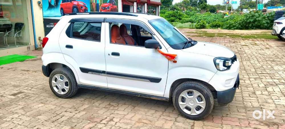 Maruti Suzuki S-presso Vxi Opt, 2024, Petrol