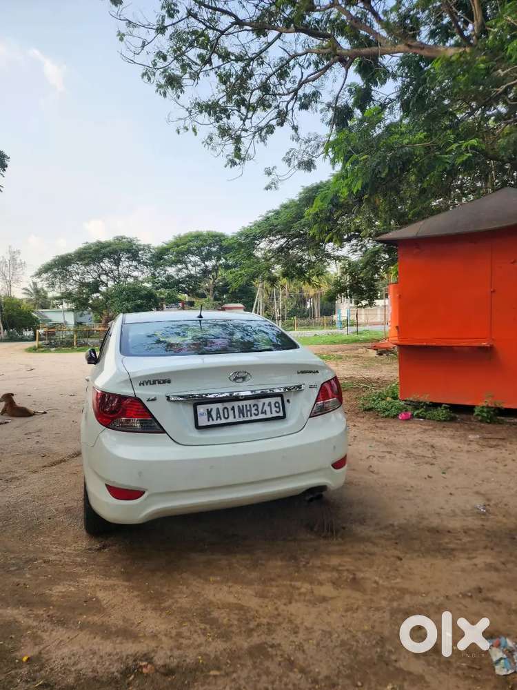 Hyundai Verna Fluidic 2011 Manual Petrol
