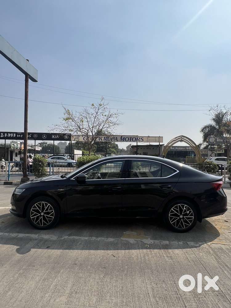 Skoda Octavia 2.0 L K Tsi At, 2023, Petrol