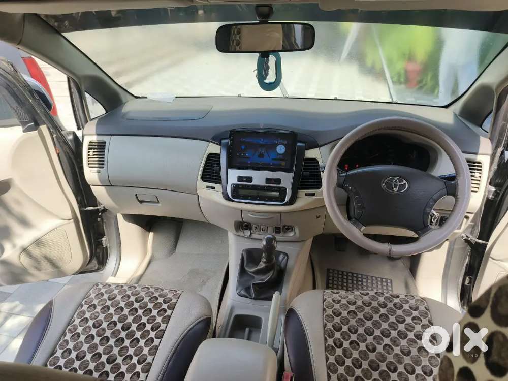 Toyota Innova 2.5 V