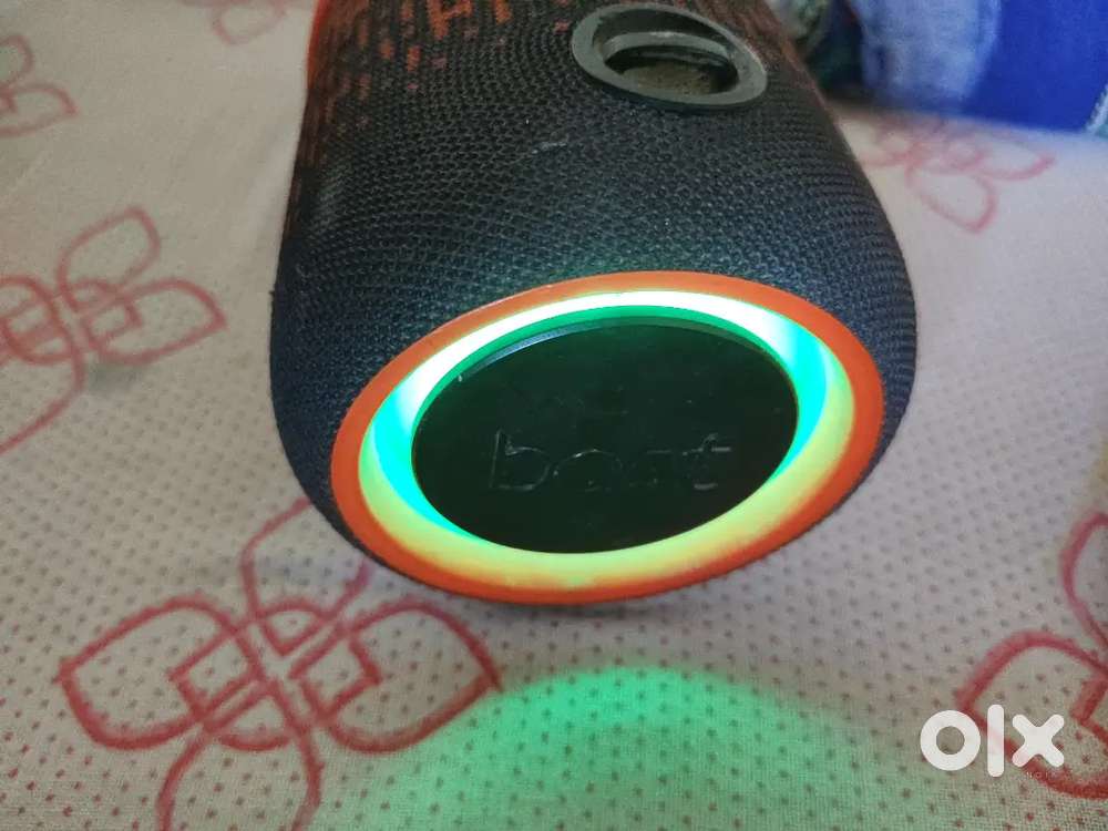 Boat Stone 1200F Bluetooth speaker