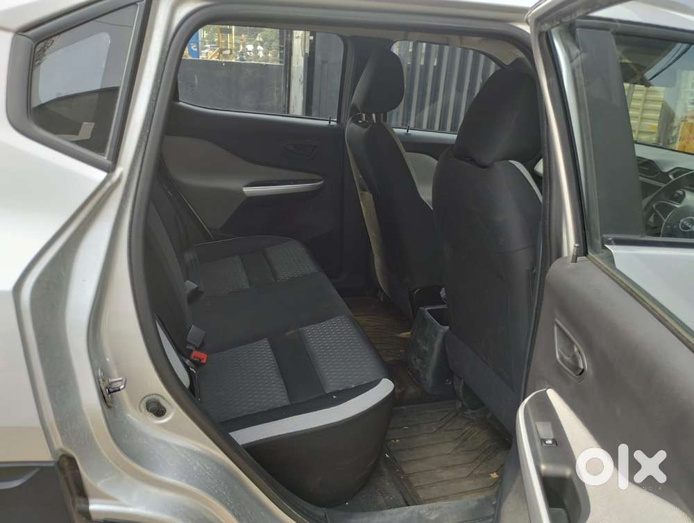 Nissan Magnite Kuro Edition Petrol Amt, 2024, Petrol