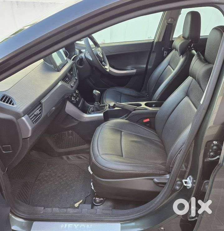 Tata Nexon 1.2 Revotron Xm (s), 2021, Petrol