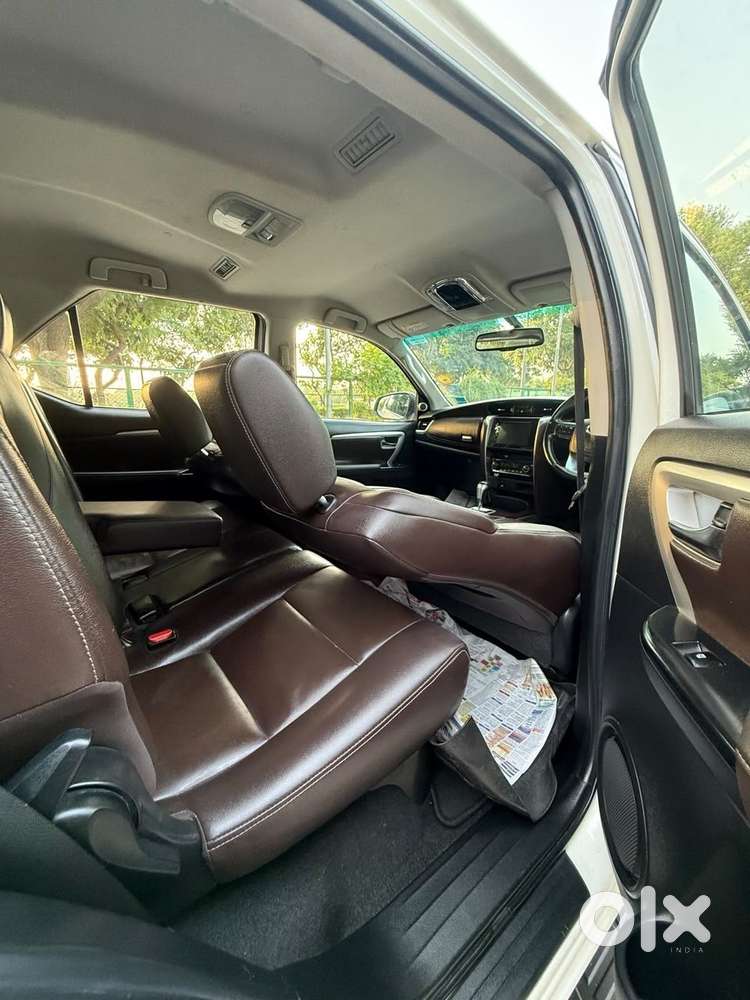 Toyota Fortuner 3.0 4x2 Automatic, 2020, Petrol