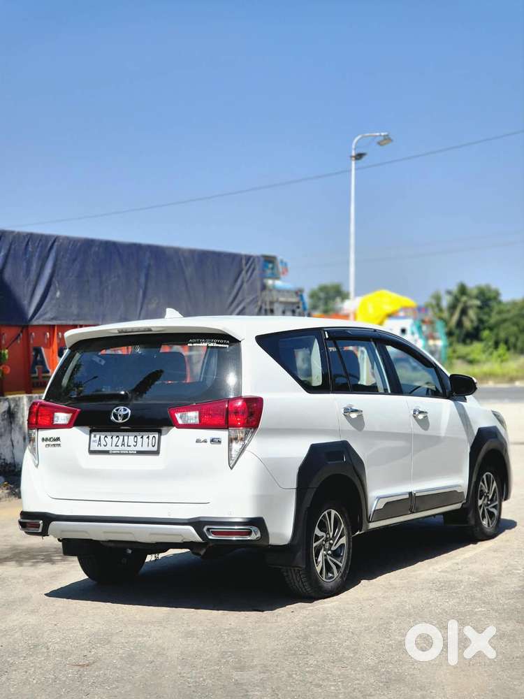 Toyota Innova Crysta 2.4g( Gx+ Mt), 2025, Diesel