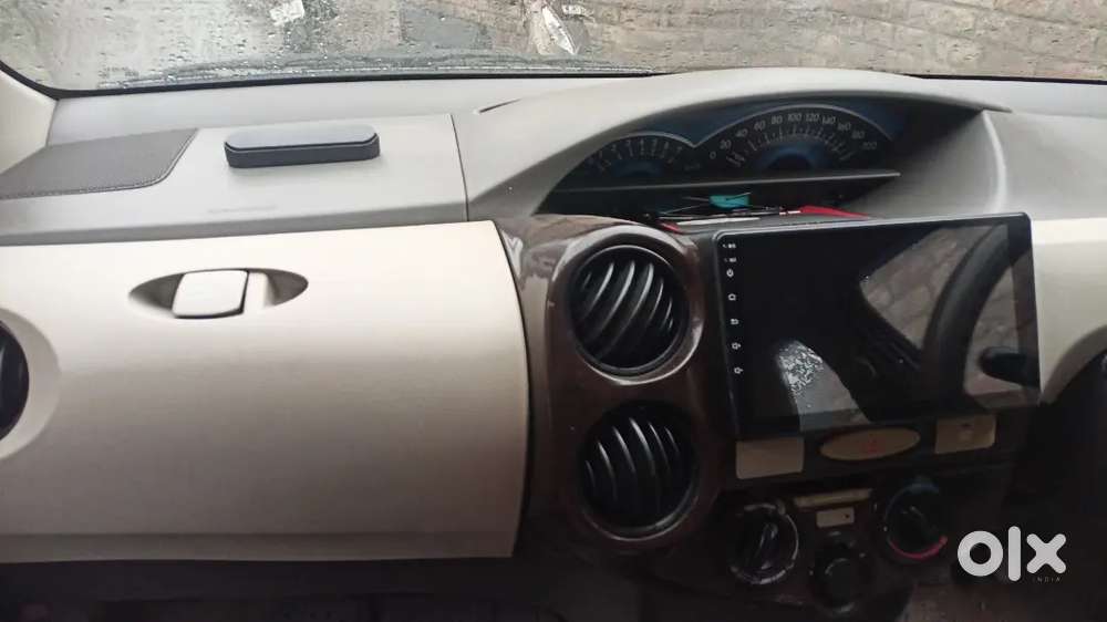 Etios Liva Petrol 2015 December