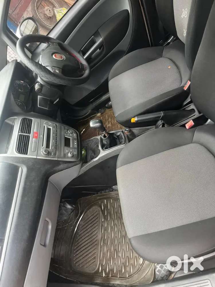 Fiat Punto Emotion 2012 Petrol