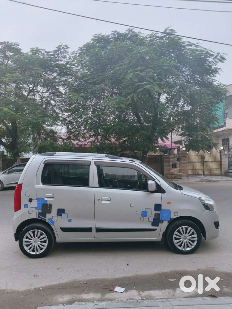Maruti Suzuki Wagon R Amt Vxi Plus, 2016, Petrol