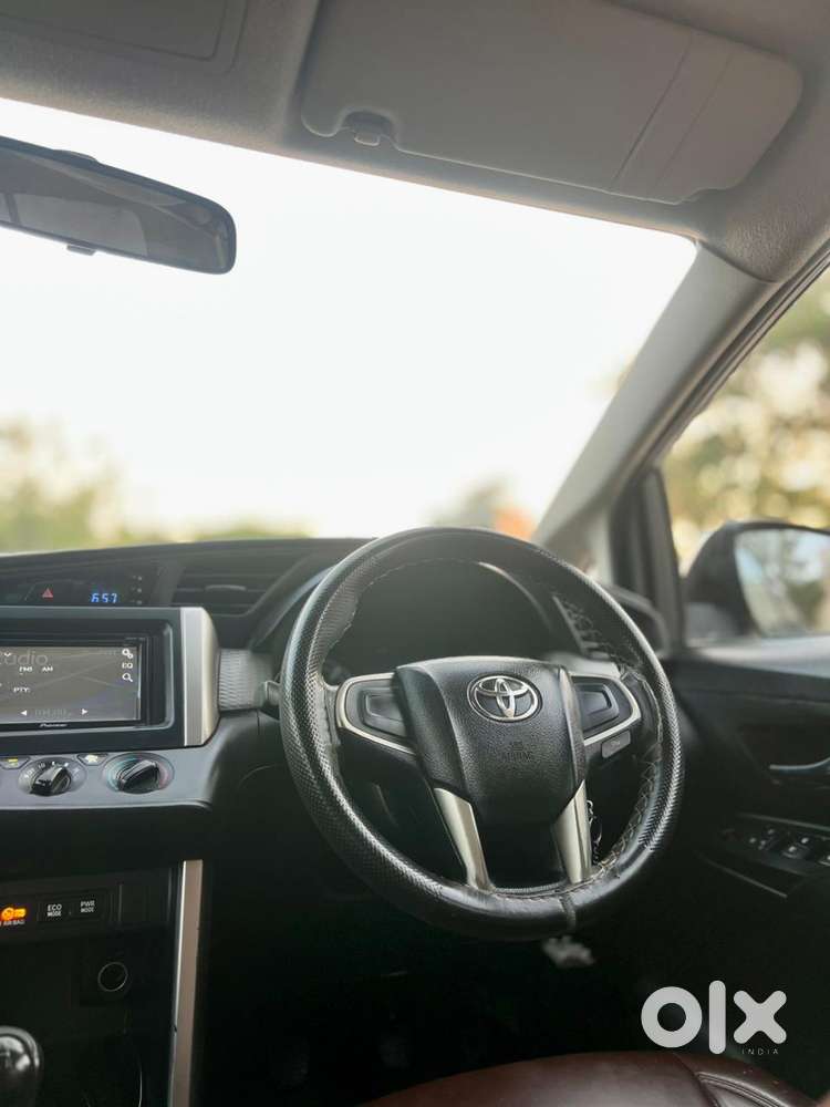Toyota Innova Crysta 2.4 Gx Mt 8s, 2016, Diesel