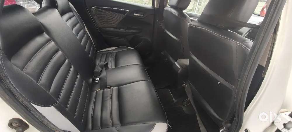 Cruice Control,,having Power Steering, Power Windows, Sunfroof