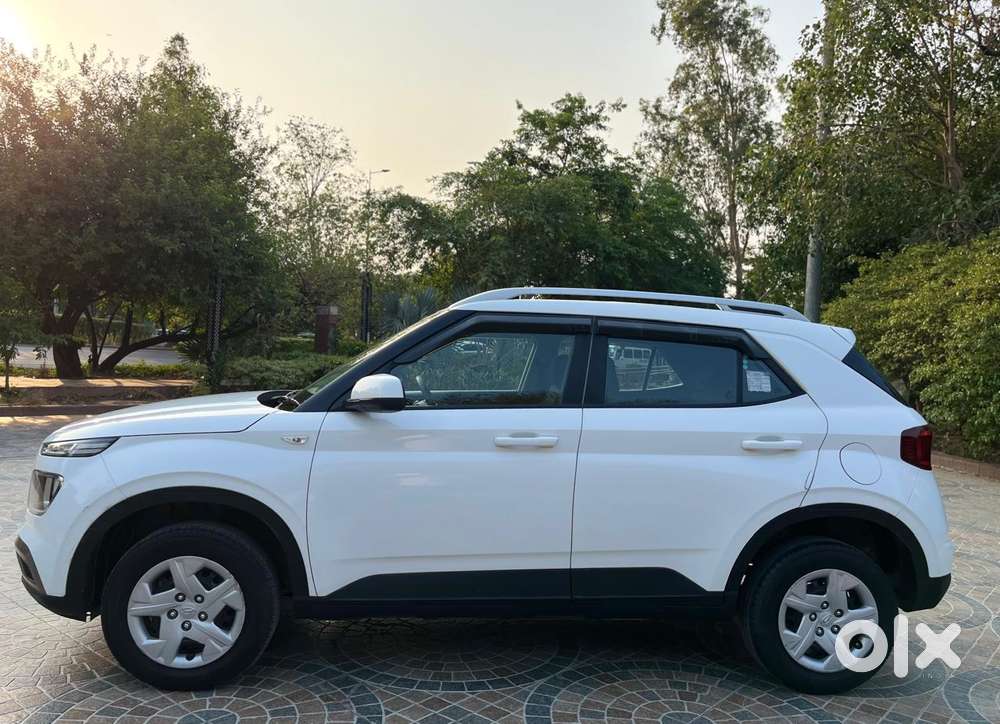 Hyundai Venue S 1.2 Petrol, 2020, Petrol