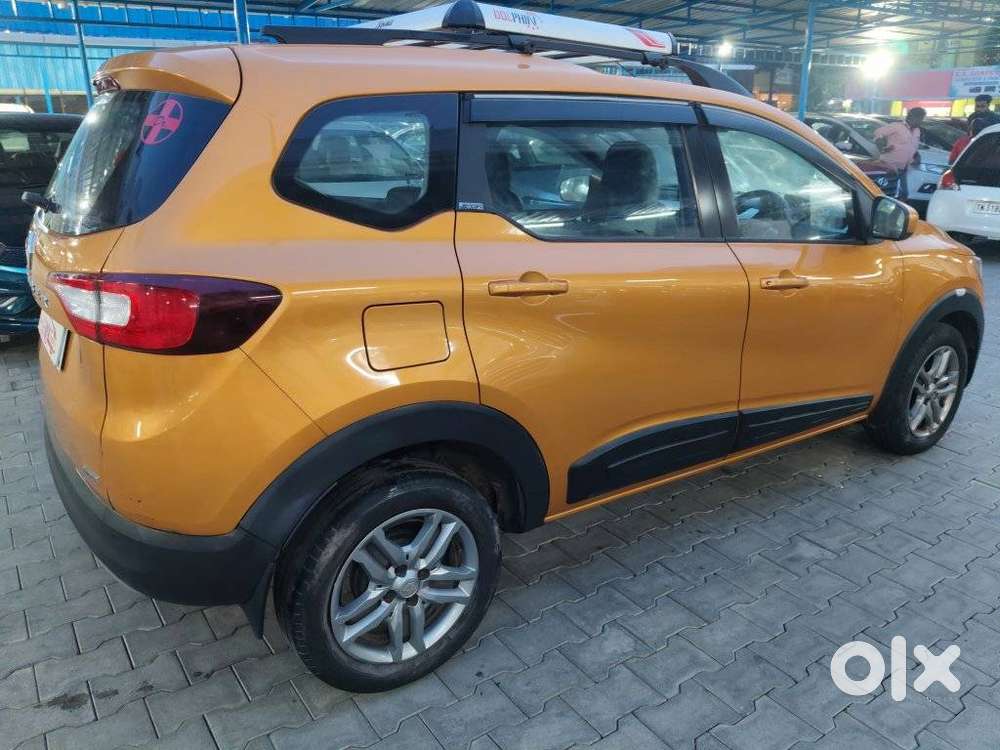 Renault Triber Rxz, 2019, Petrol