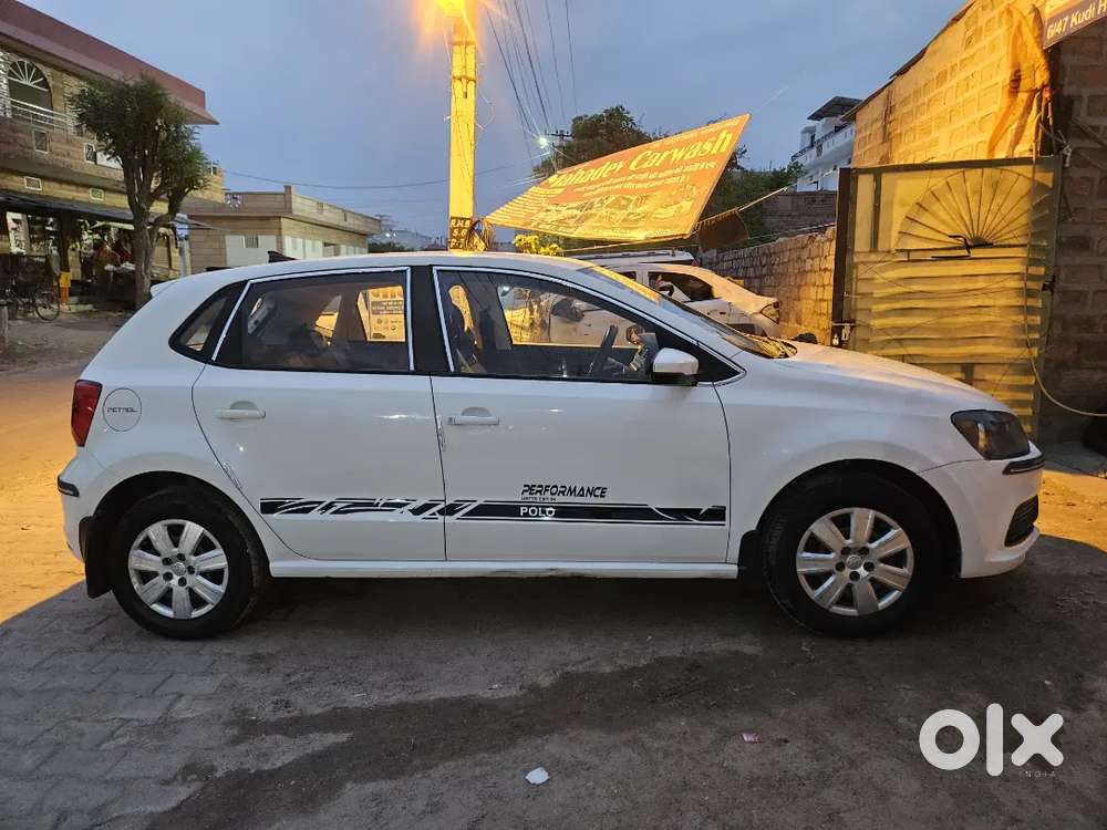 Volkswagen Polo 2016 Petrol Well Maintained