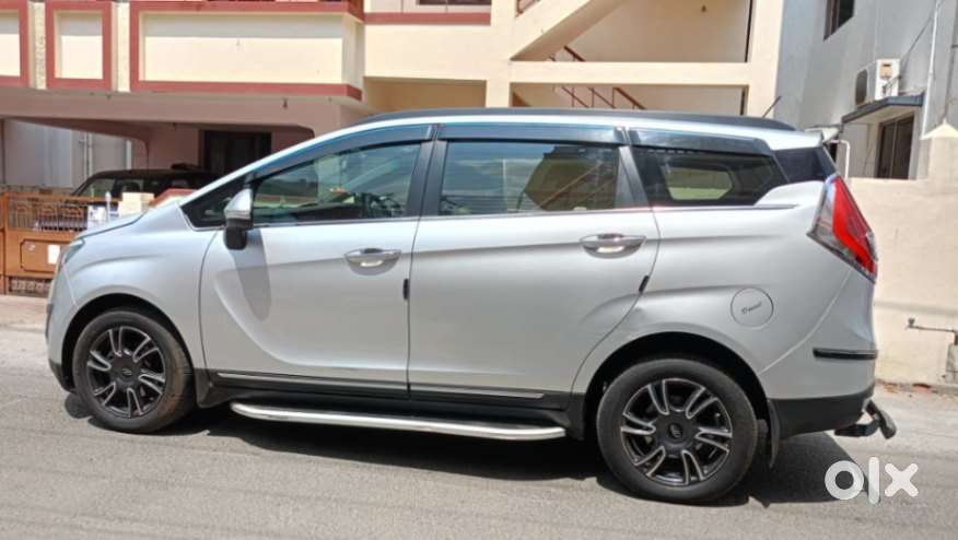 Mahindra Marazzo M8, 2020, Diesel