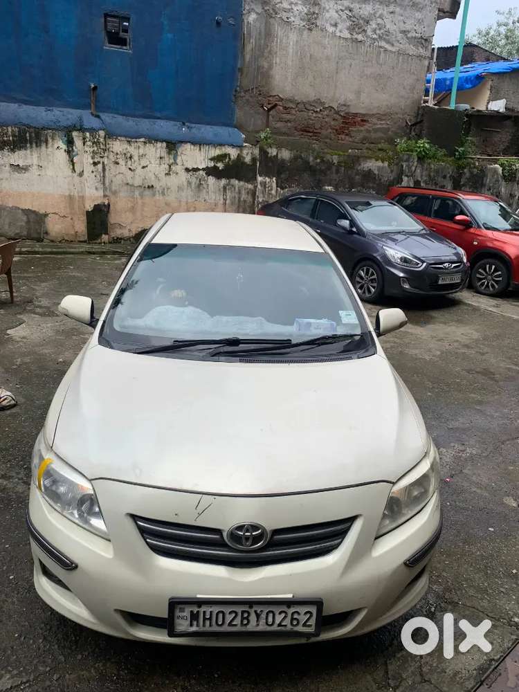 Toyota Corolla Altis 2010 Model