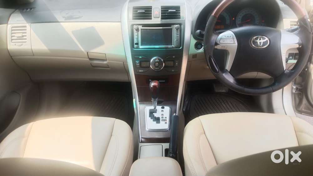 Toyota Corolla Altis Vl, 2012, Petrol