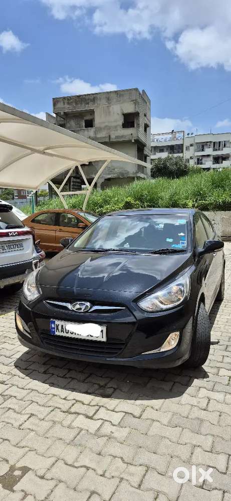 Well Maintained Hyundai Automatic Cng  Low Driven  Showroom Serviced