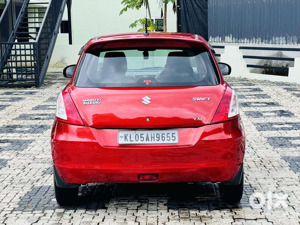Maruti Suzuki Swift Vxi Optional, 2014, Petrol