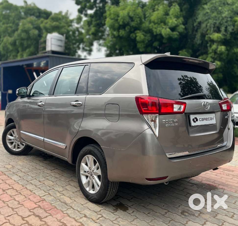 Toyota Innova Crysta 2.4 Gx Mt 8s, 2017, Diesel