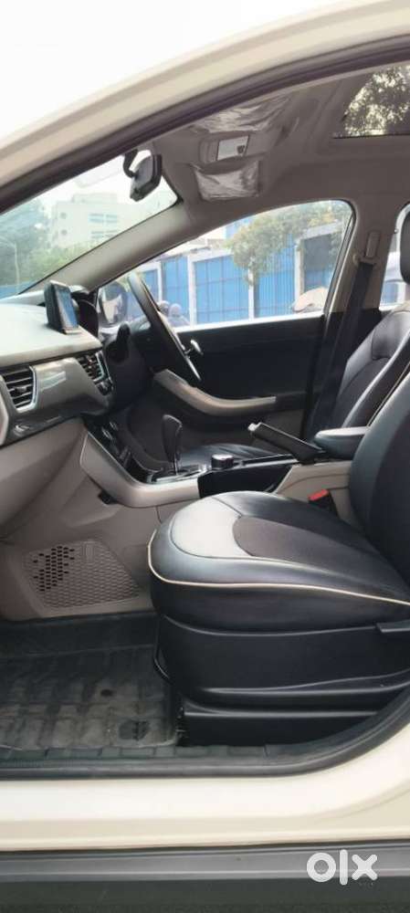 Tata Nexon 1.2 Revotron Xza Plus Dualtone, 2018, Cng & Hybrids