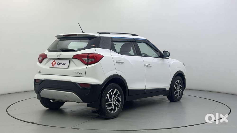 Mahindra Xuv300 W8 (o) 1.5 Diesel Amt, 2023, Diesel